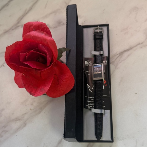 Disney Beauty & the Beast Watch - Picture 4 of 16